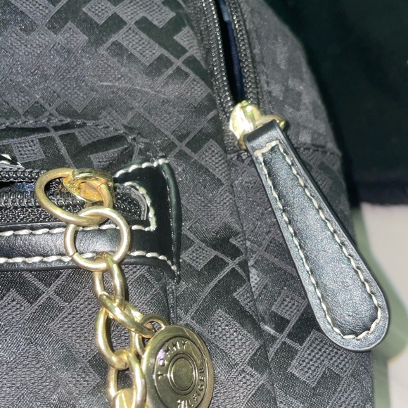 TOMMY HILIFIGER DESIGNER BAG‼️ - Picture 11 of 14